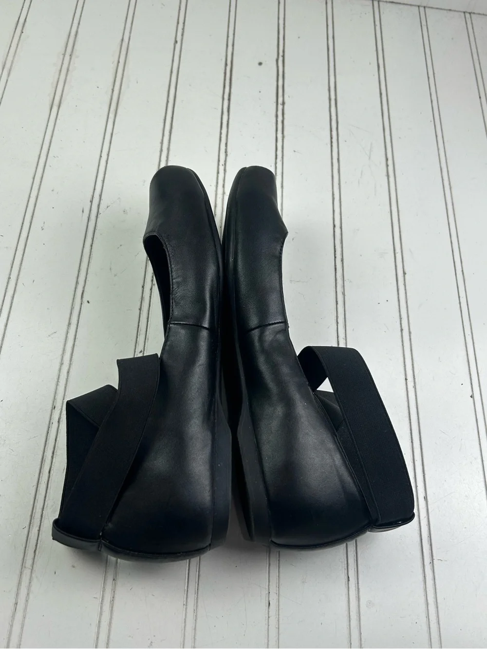 A.N.A Black Leather Crisscross Ankle Strap Slip On Ballet Flats Women’s Size 9M